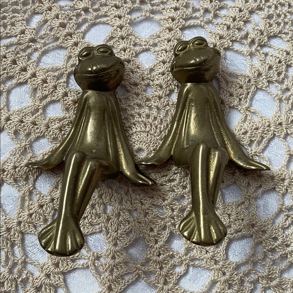 Vintage 1986 Solid Brass Gold Frog Wall Decor Set - Picture 2 of 5